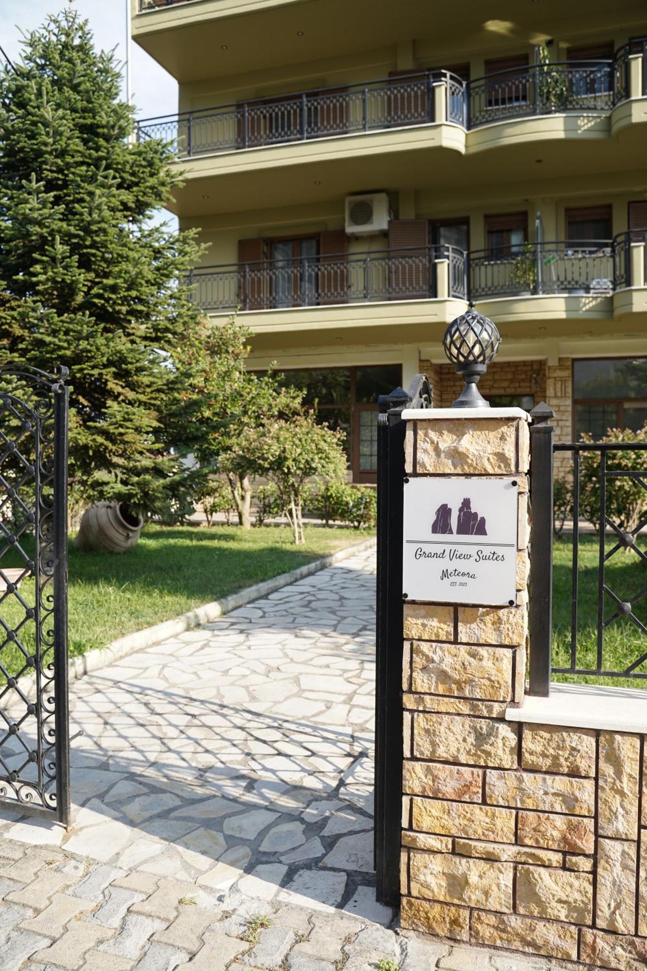 Grand View Suites Meteora Kalambaka Exterior foto